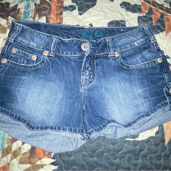 Guess Classic Blue Jean Shorts - Picture 1 of 4